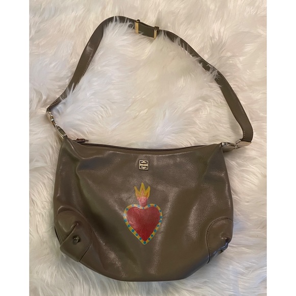 Sacred Heart Givenchy - Picture 1 of 4
